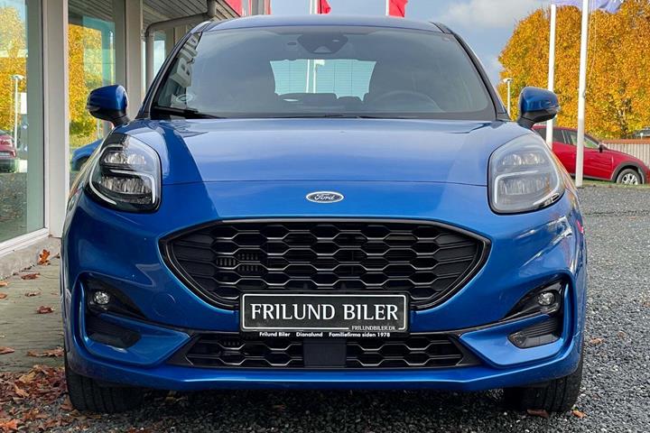 Blå Ford Puma fra 2020
