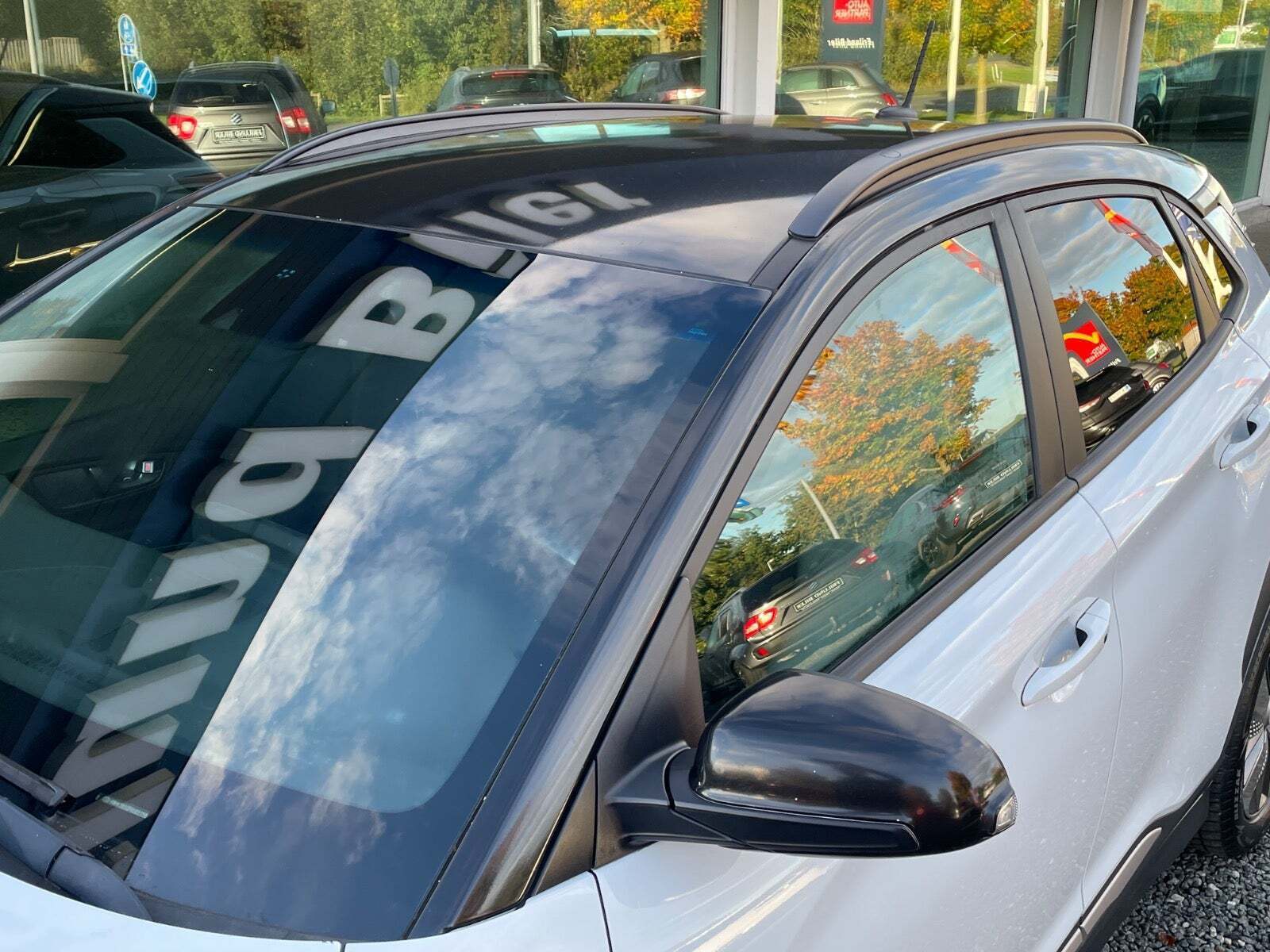 Hvid Hyundai Kona fra 2019