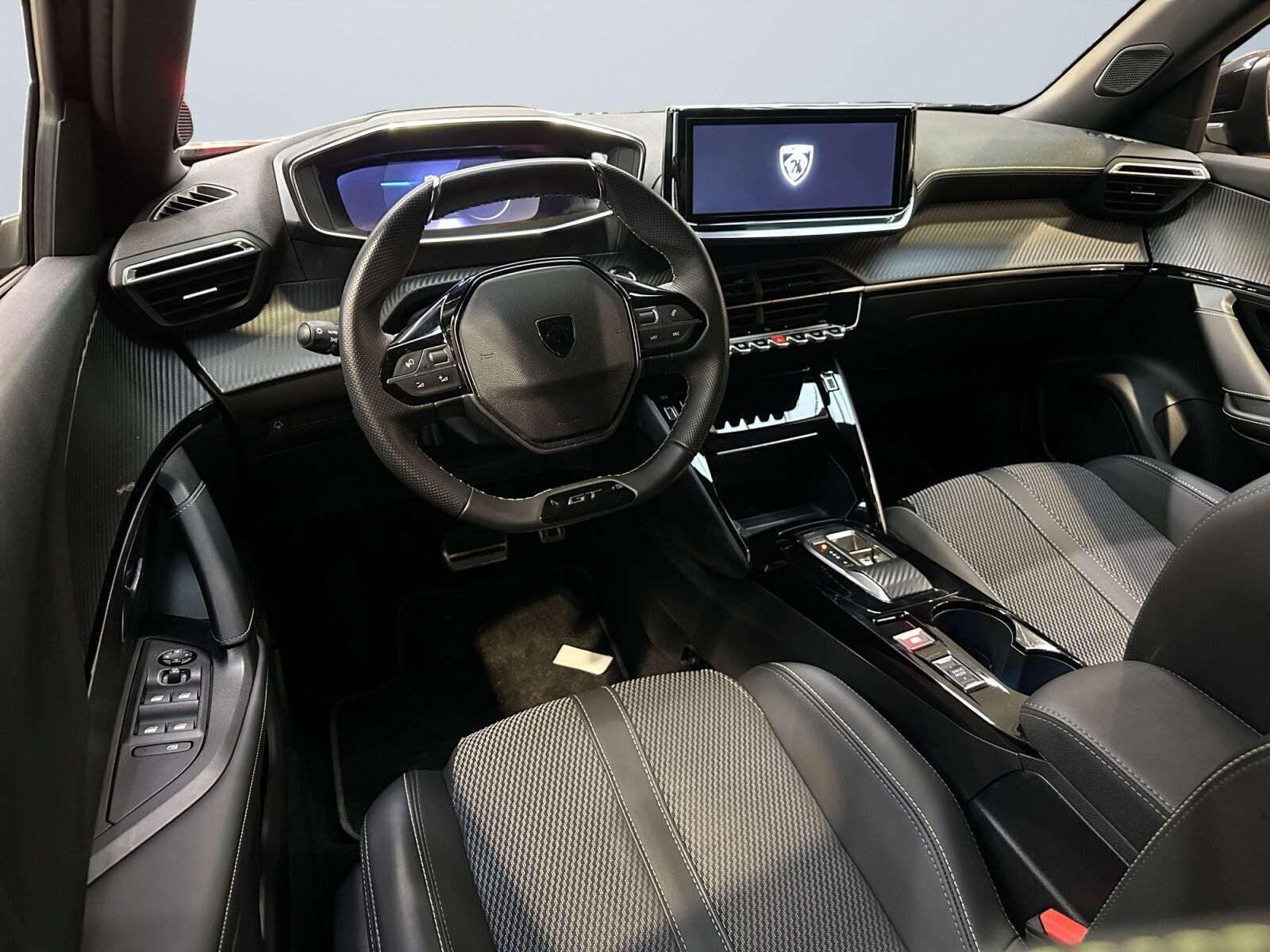 Peugeot e-2008 54 GT