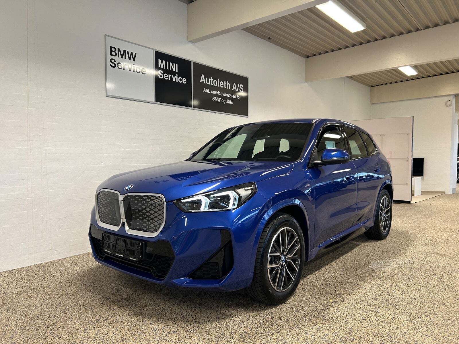 BMW iX1 xDrive30 Fully Charged M-Sport