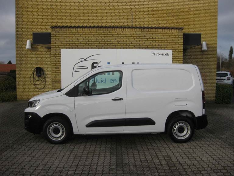 Peugeot Partner 1,5 BlueHDi 100 L1V1 Ultimate Van