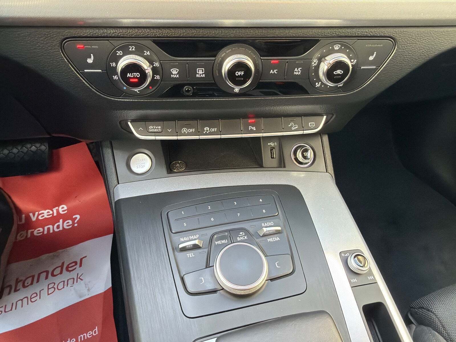 Grå Audi Q5 fra 2020