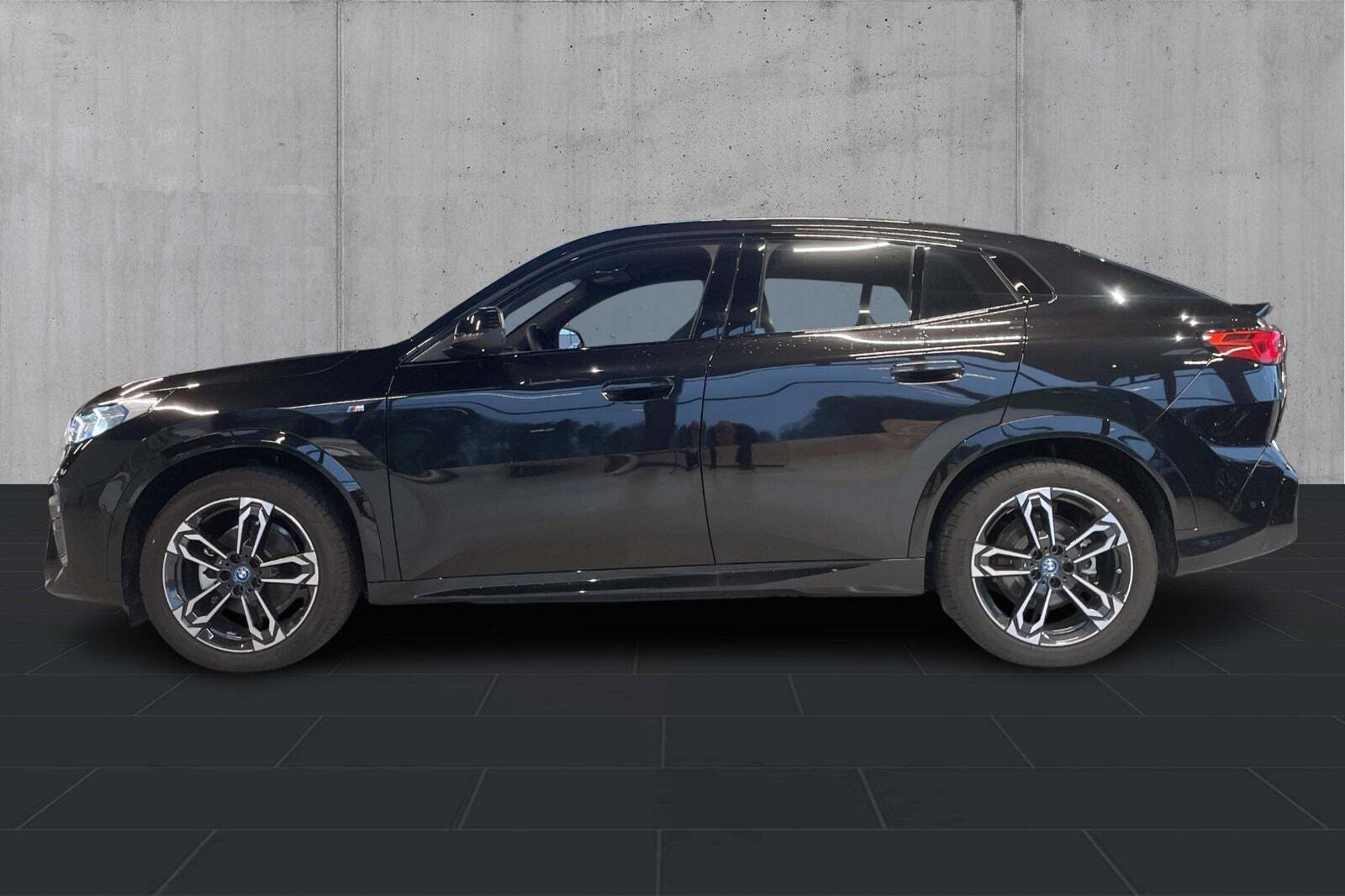 BMW iX2 eDrive20 M-Sport