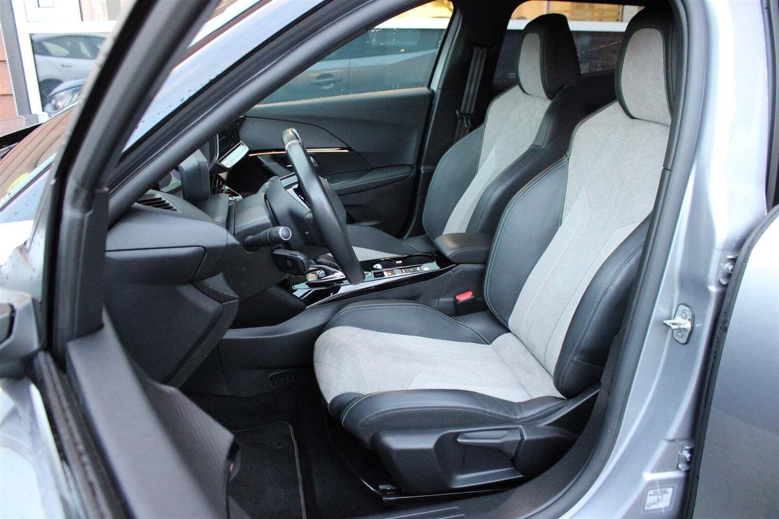 Peugeot e-2008 50 GT