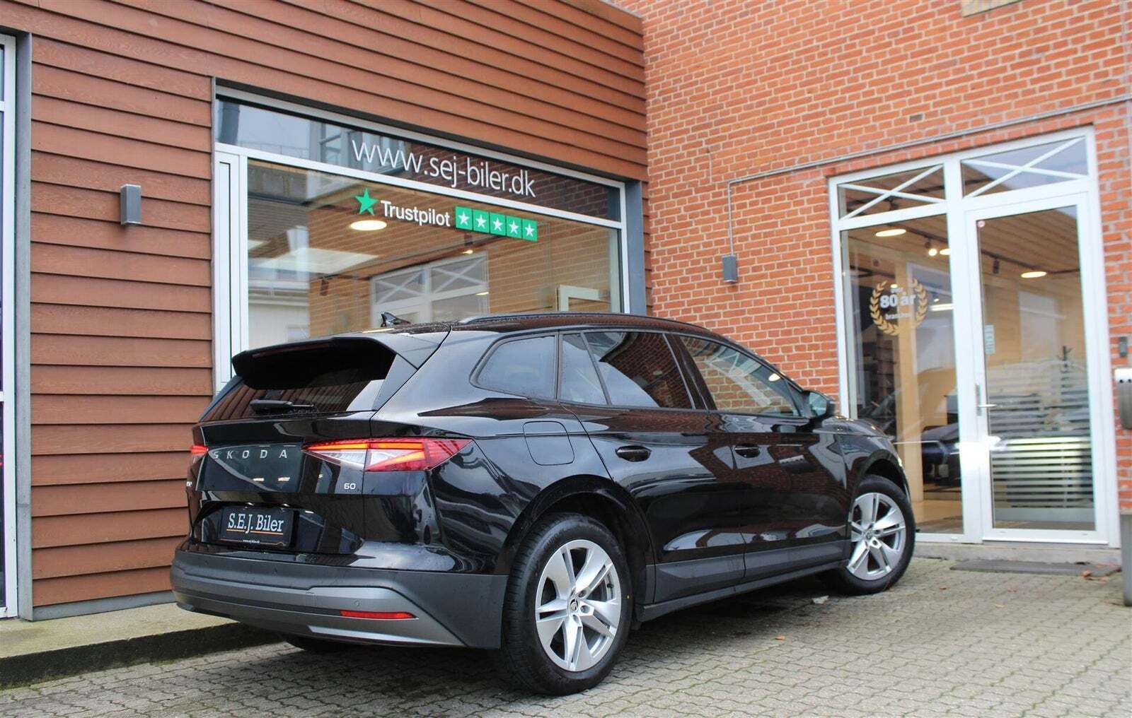 Sort Skoda Enyaq fra 2024