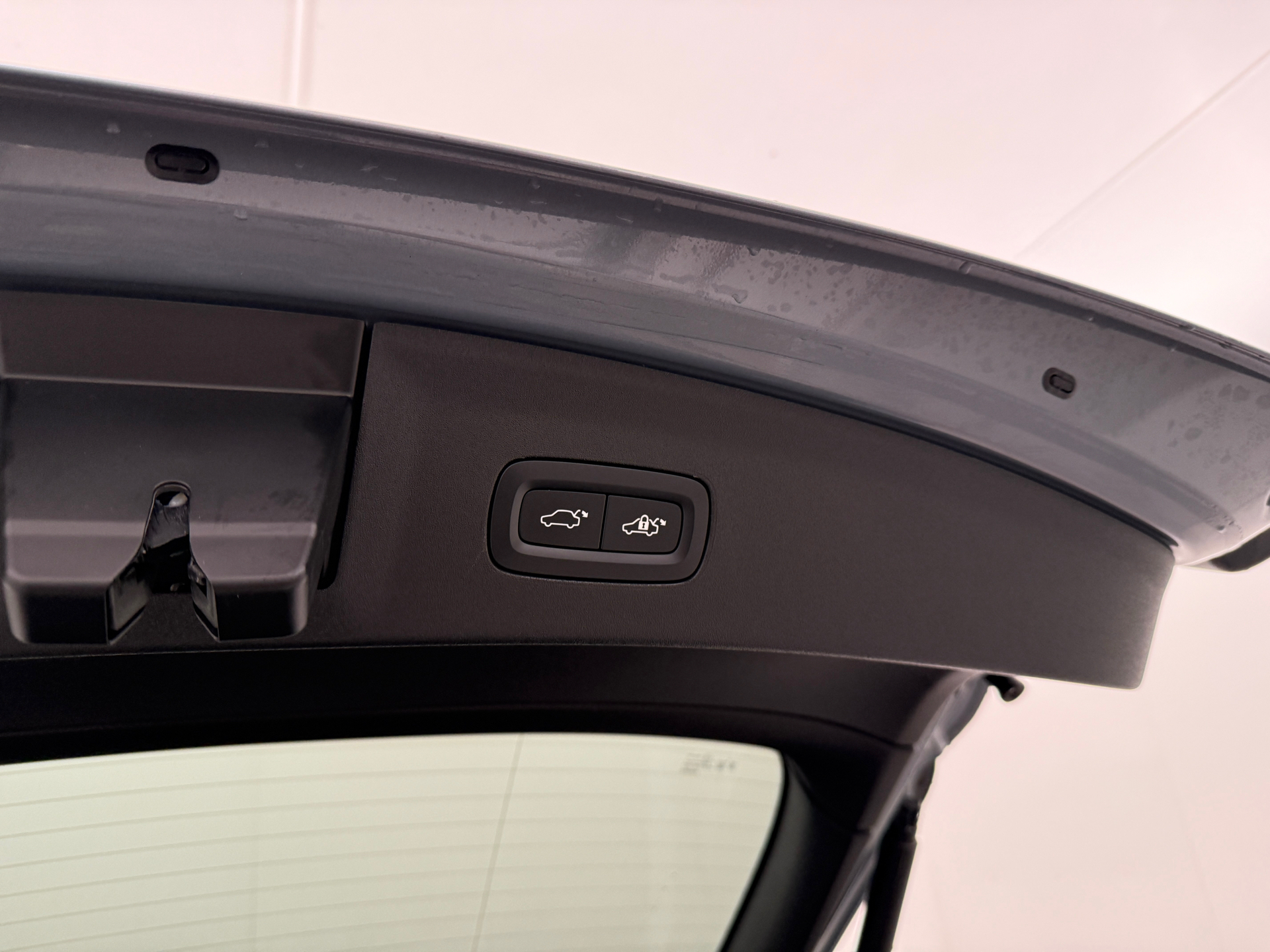 Grå Polestar 2 fra 2023