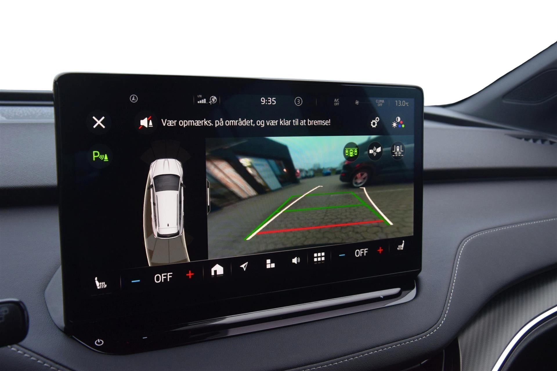 Sort Skoda Enyaq fra 2022