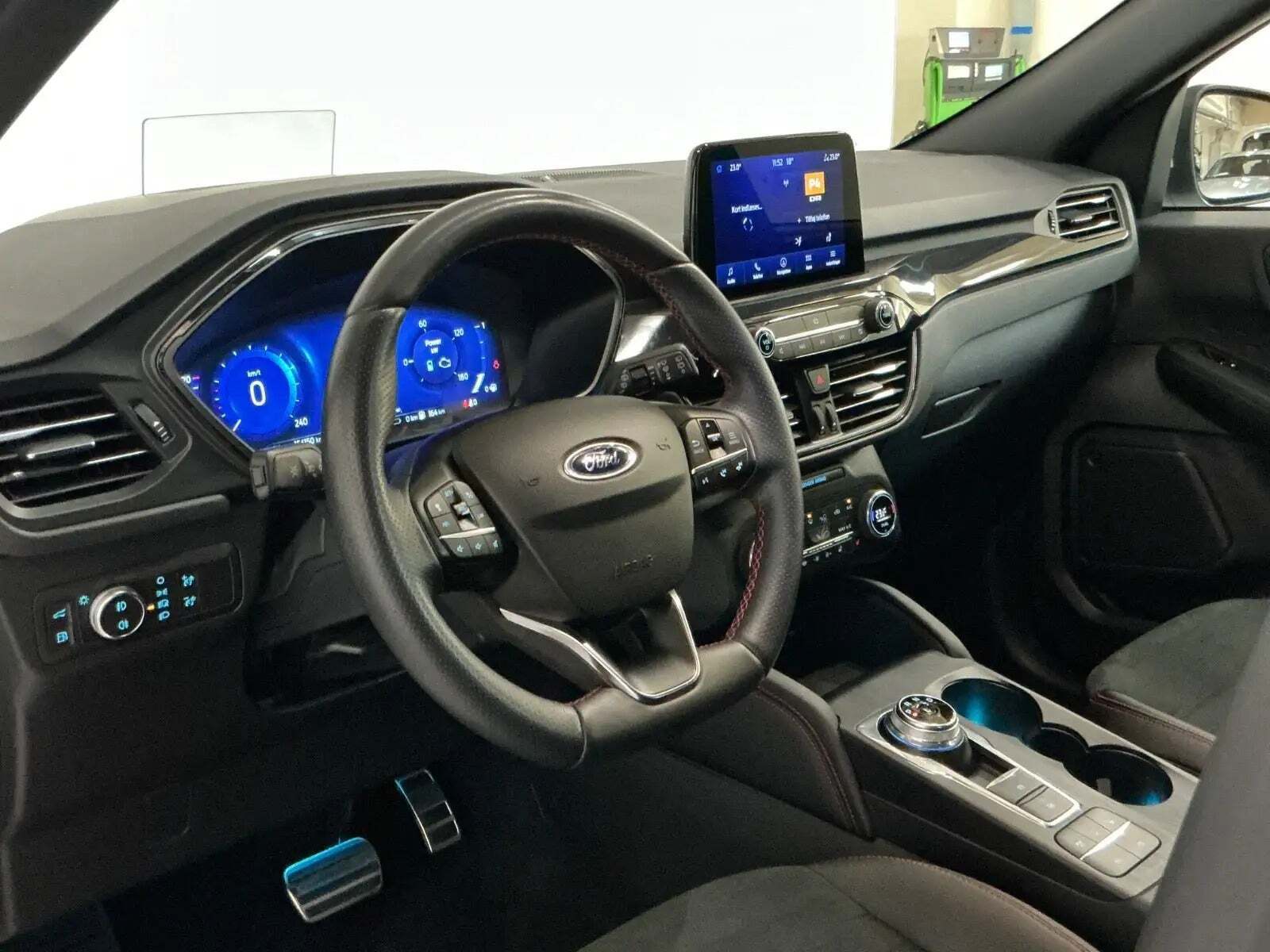 Ford Kuga 2,5 PHEV ST-Line X CVT