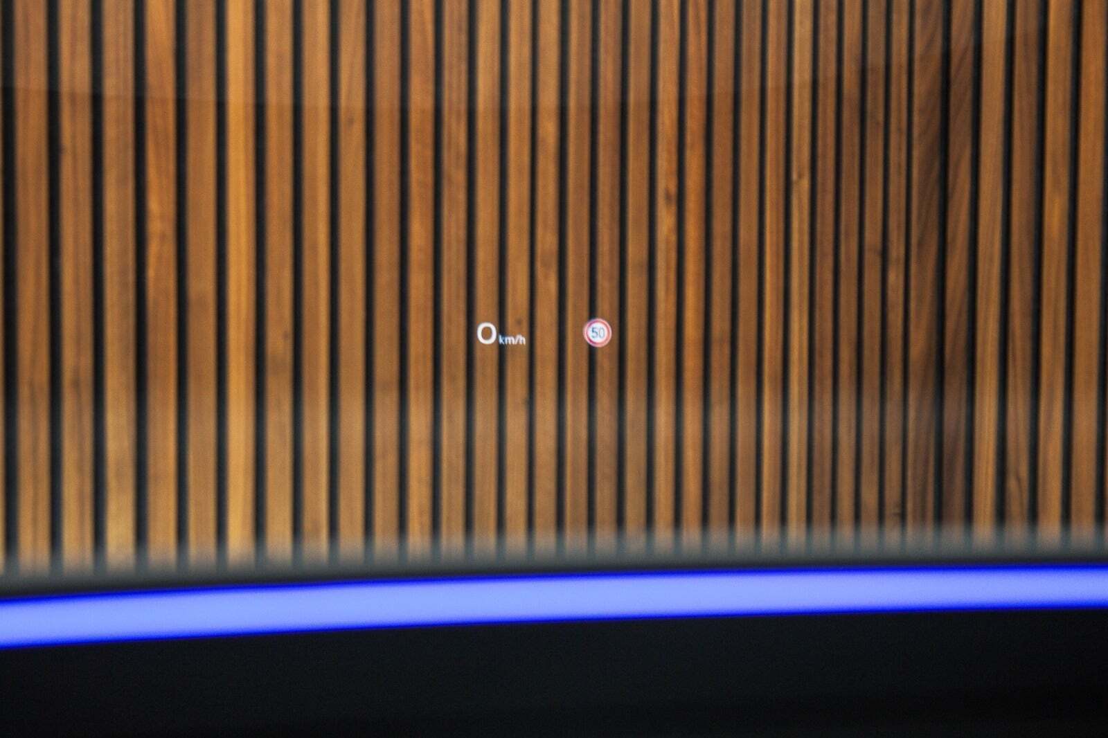 Sort Audi Q6 e-tron fra 2025