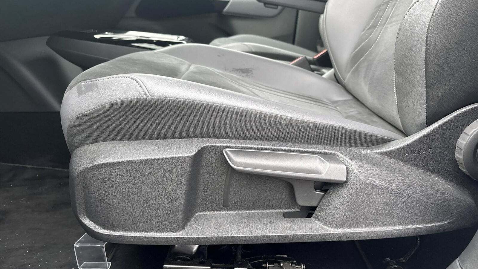 Grå VW ID.4 fra 2022