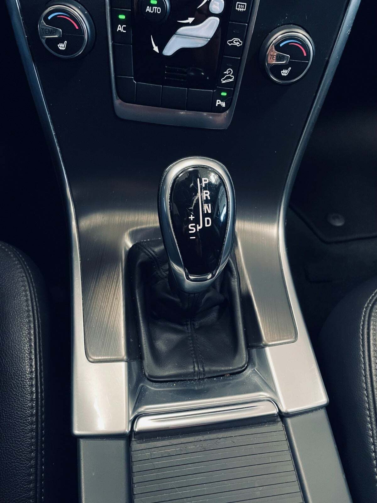 undefined Volvo XC60 fra 2014