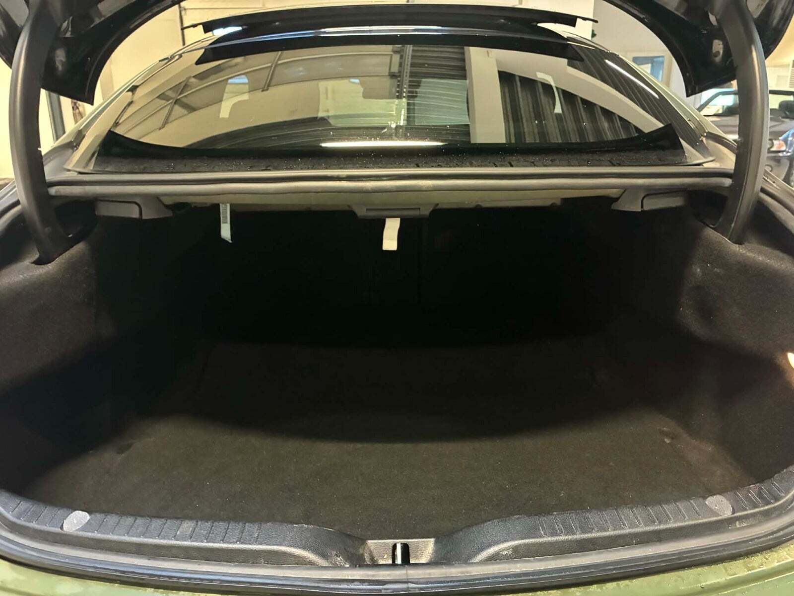 Grøn Mercedes C43 fra 2017