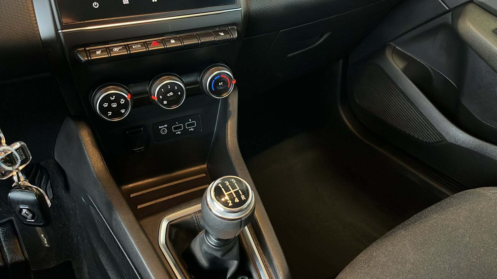 Sort Renault Clio V fra 2020