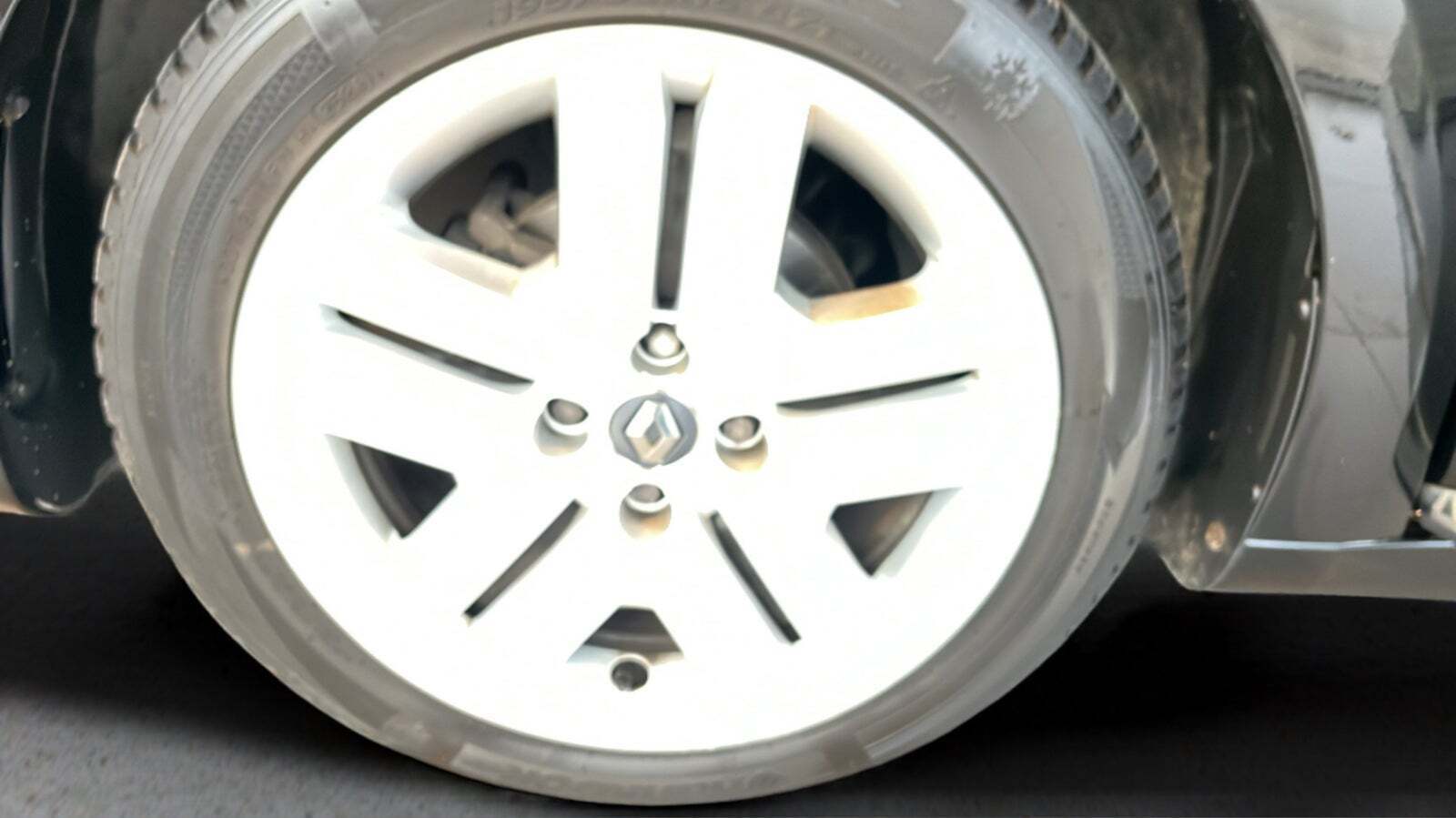 Sort Renault Clio V fra 2020