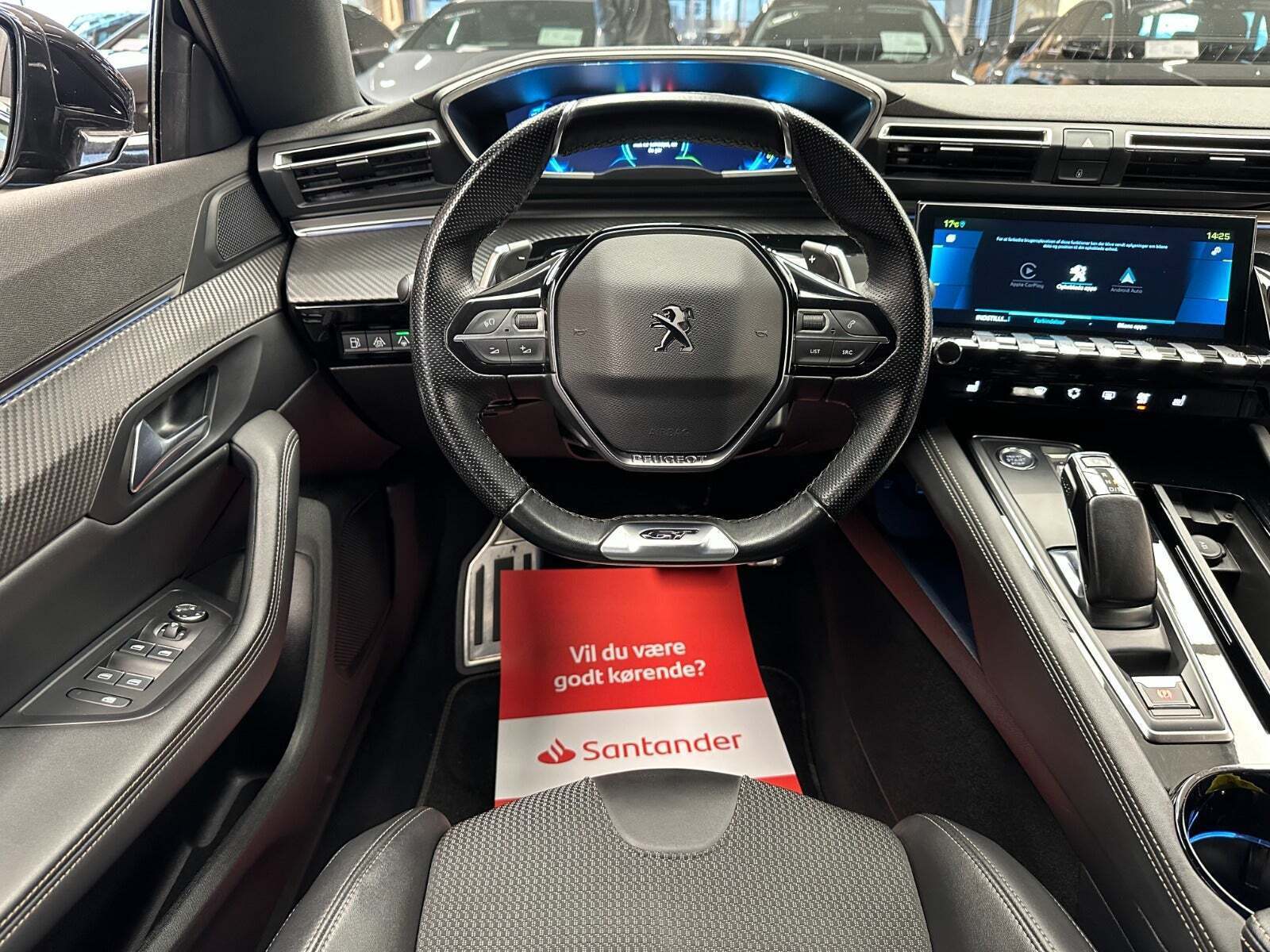 Grå Peugeot 508 fra 2021