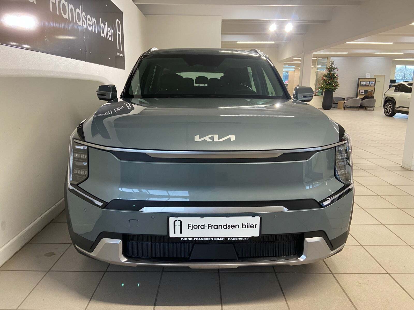 Kia EV9 76 Standard Range Upgrade RWD 7prs