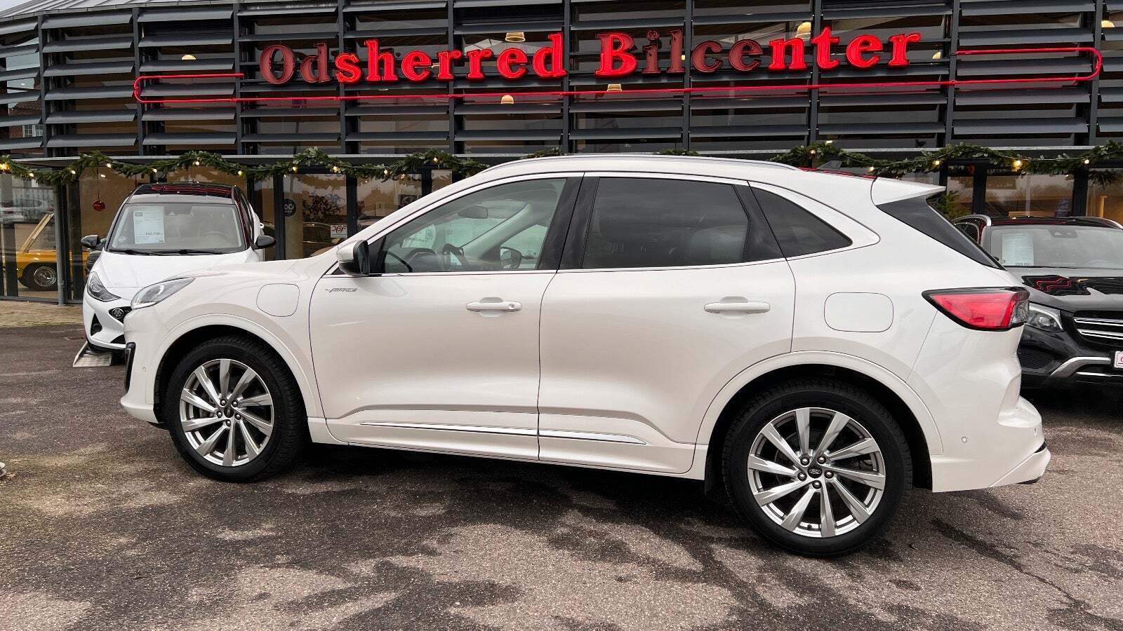 Ford Kuga 2,5 PHEV Vignale CVT