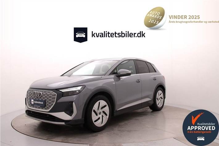 Grå Audi Q4 fra 2023 set udefra