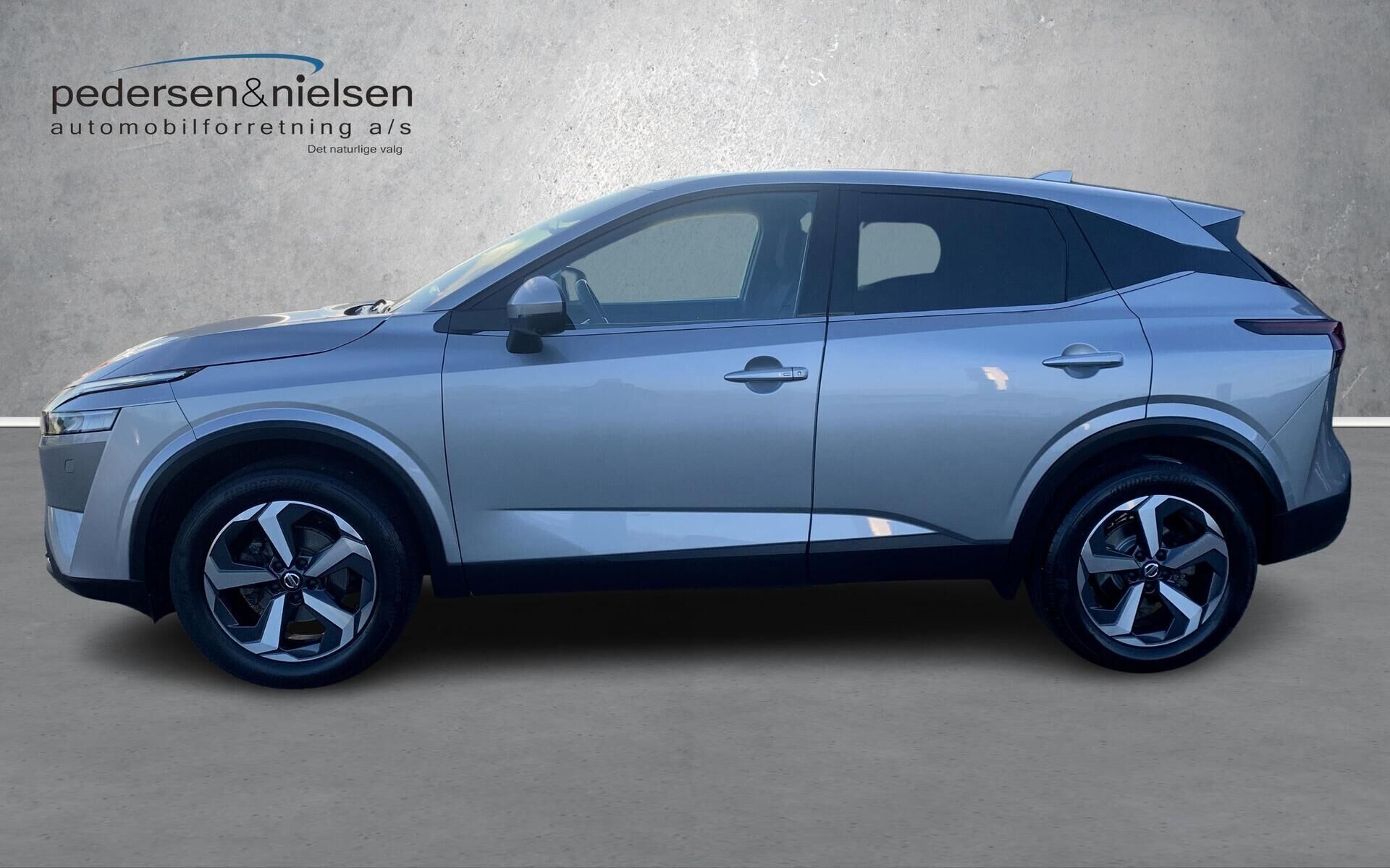 Nissan Qashqai 1,3 MHEV  Mild hybrid N-Connecta X-Tronic 158HK 5d 7g Aut.