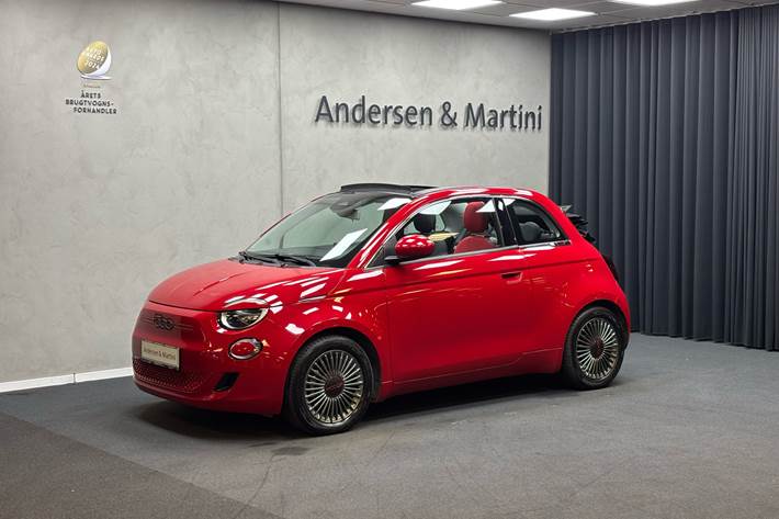 Rød Fiat 500e fra 2022