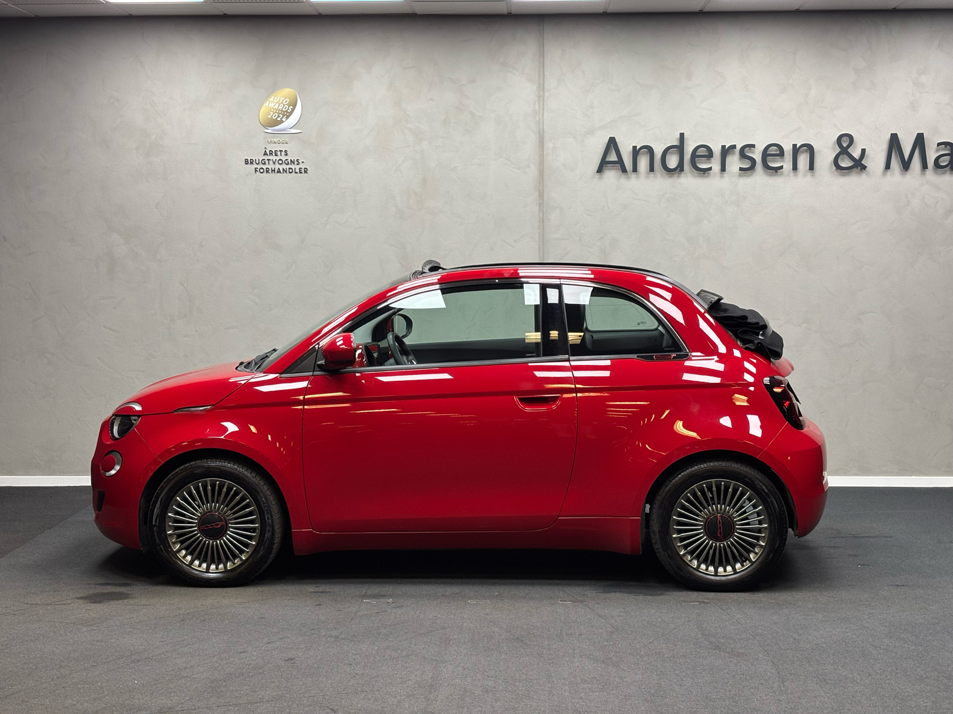 Fiat 500e EL RED 95HK Cabr. Aut.