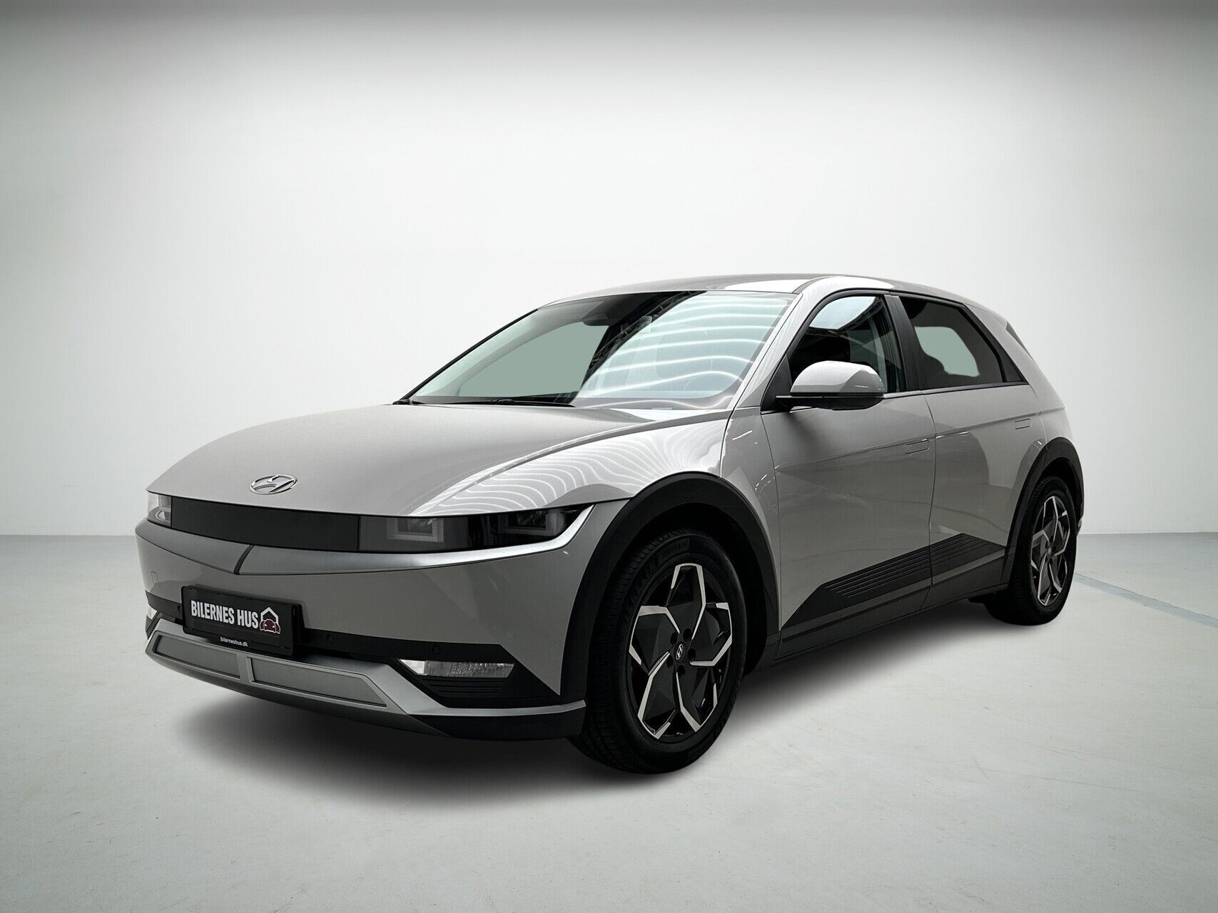 Hyundai Ioniq 5 Electric 77,4 kWh Essential 229HK 5d Aut.