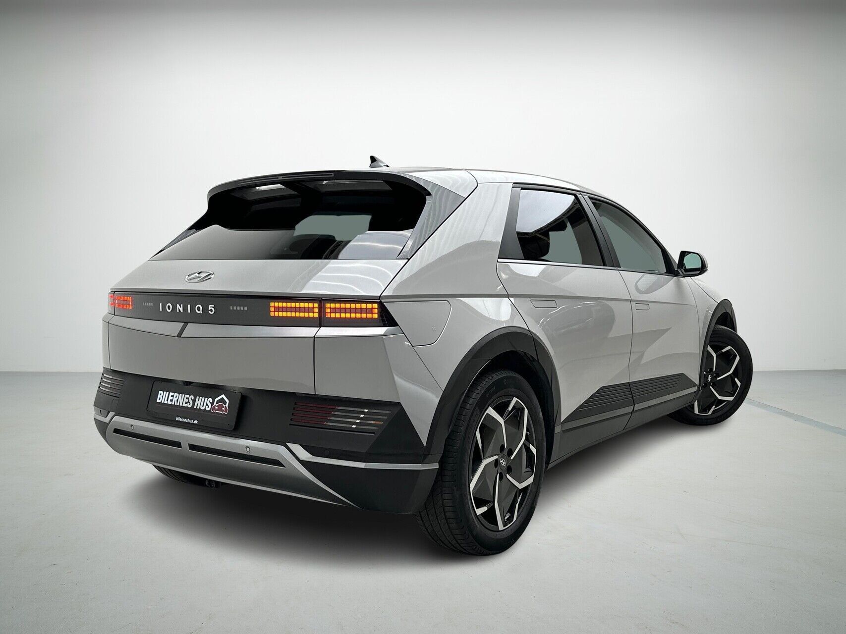 Hyundai Ioniq 5 Electric 77,4 kWh Essential 229HK 5d Aut.