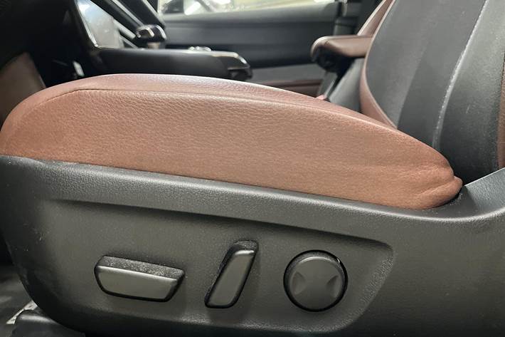 Grå Mazda MX-30 fra 2024