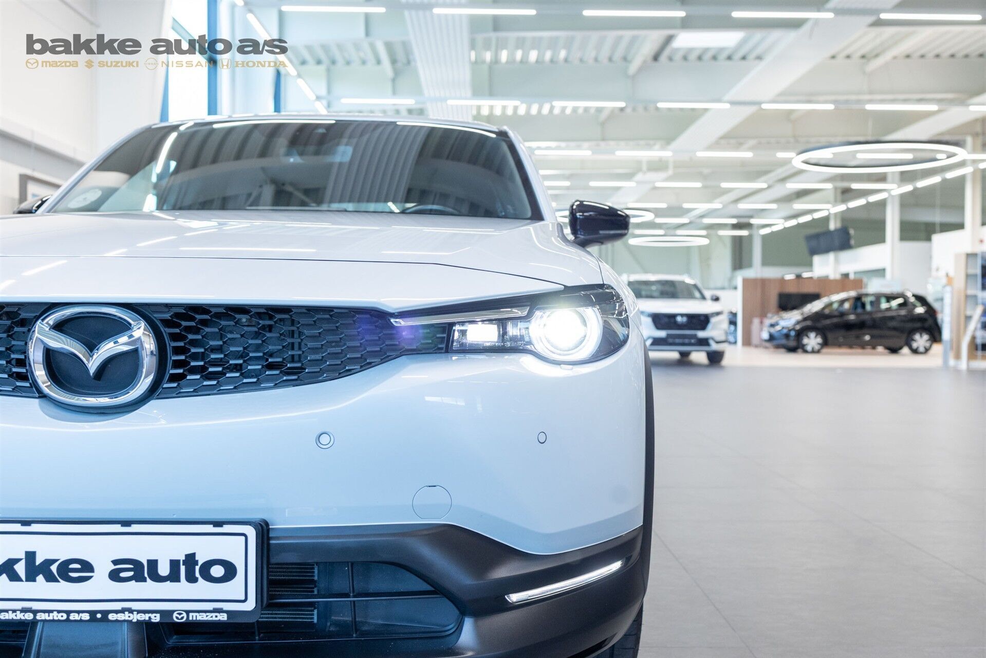 Mazda MX-30 0,8 e-Skyactiv R-EV  Plugin-hybrid Makoto 170HK 5d Trinl. Gear