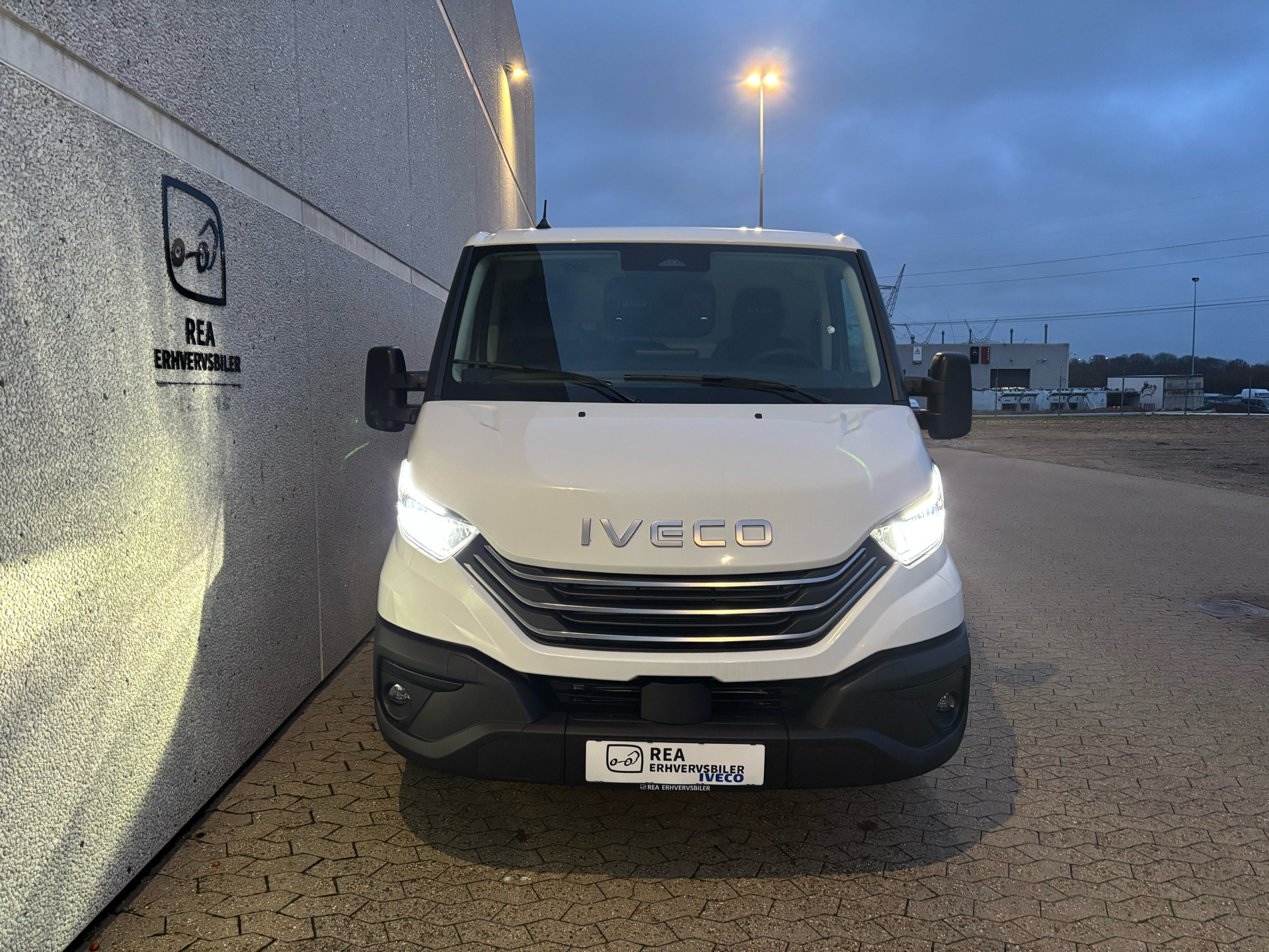 Iveco Daily 3,0 35S18 9m3 D 180HK Van 8g Aut.