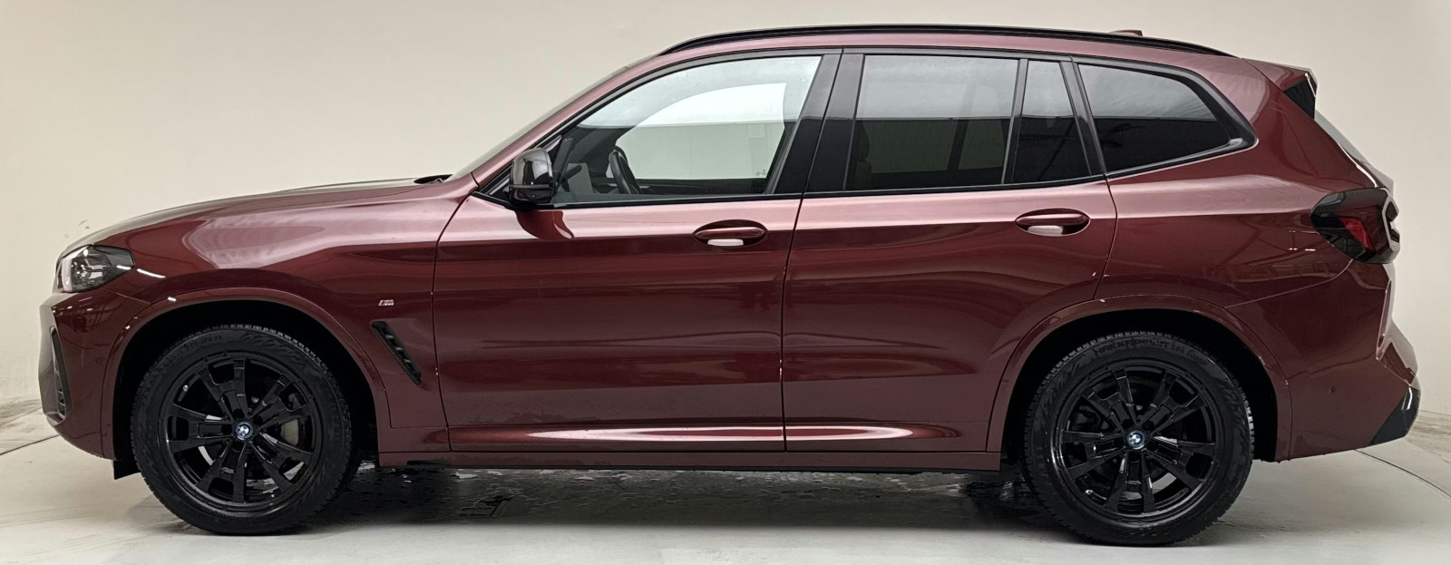 BMW iX3 Charged Plus M-Sport