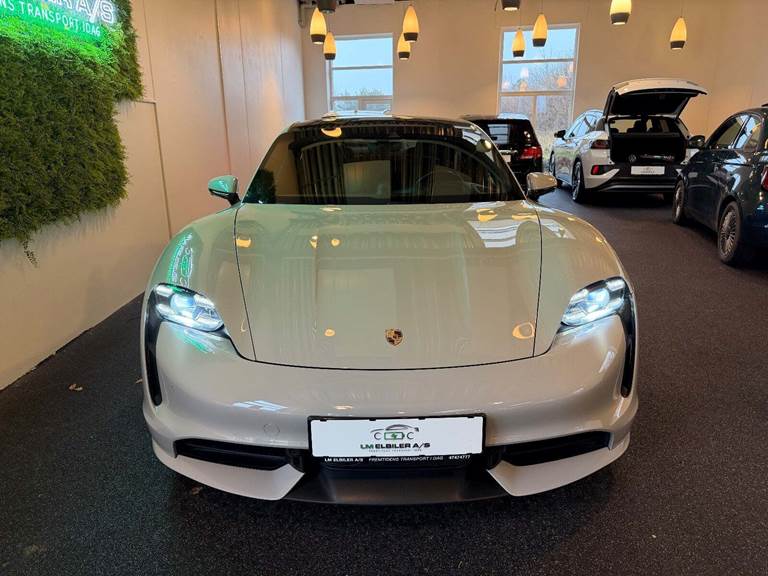 Porsche Taycan Turbo Performance+