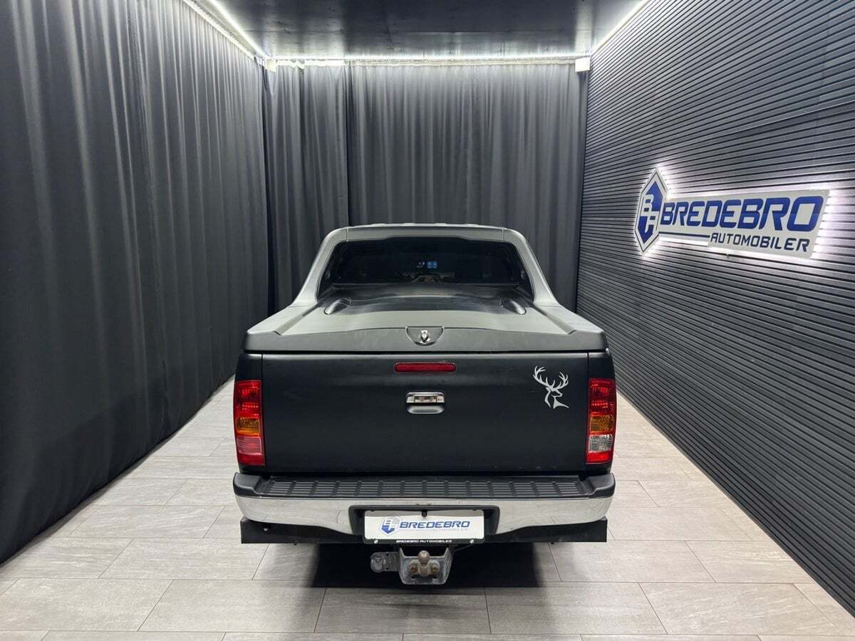 Toyota HiLux 3,0 D-4D Db.Kab 4x4 SR5
