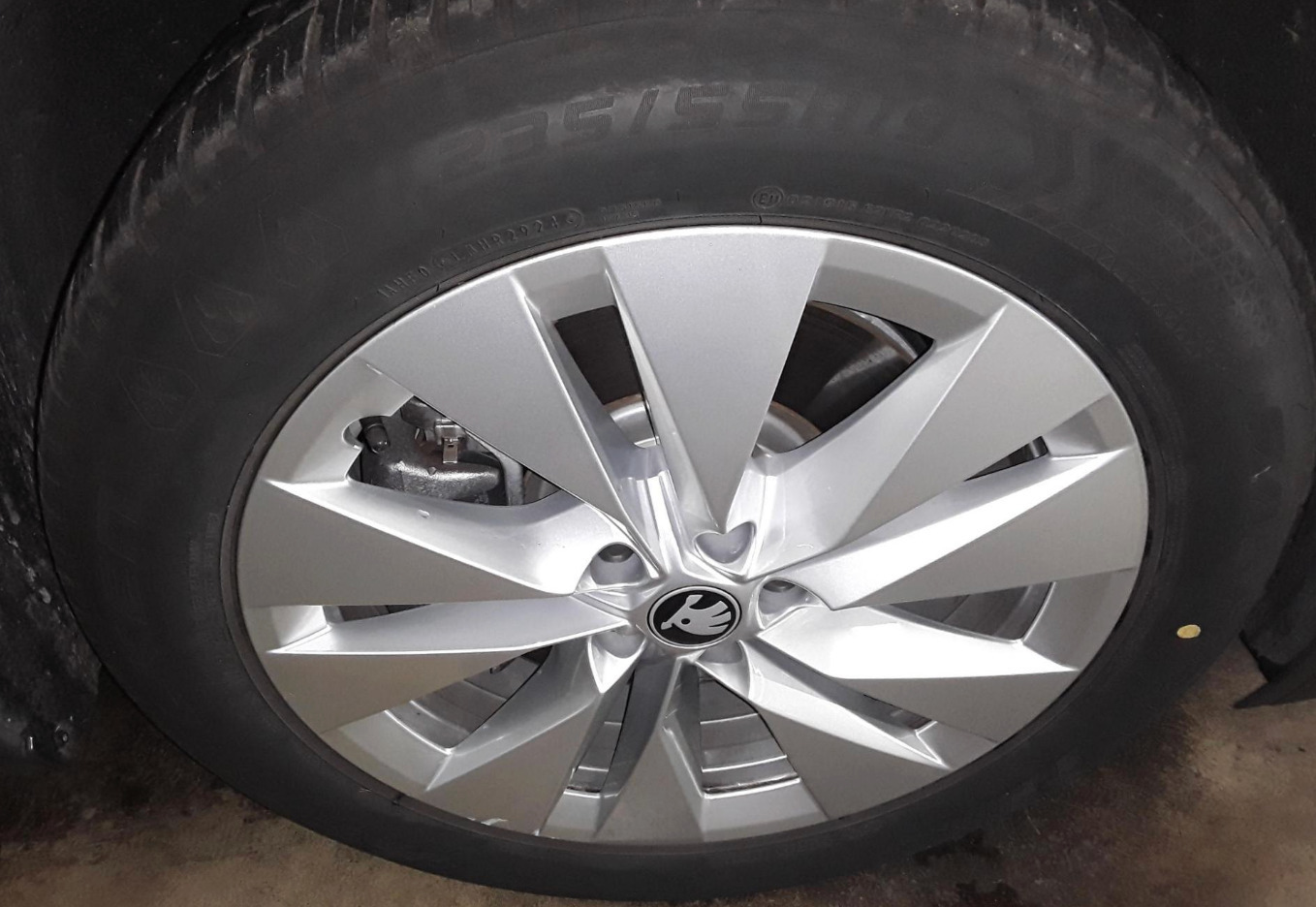 Sort Skoda Elroq fra 2025