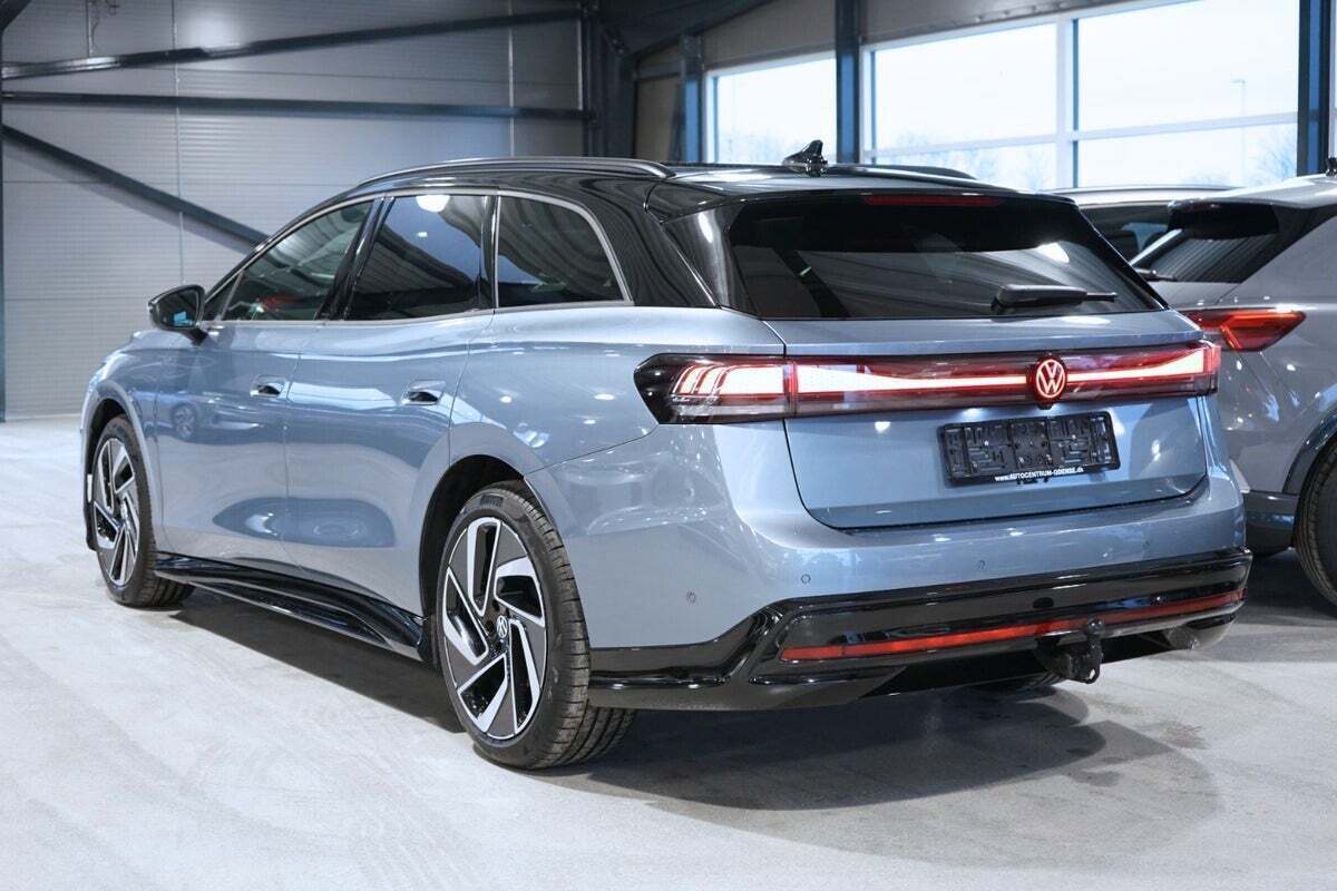 Blå VW ID.7 fra 2025