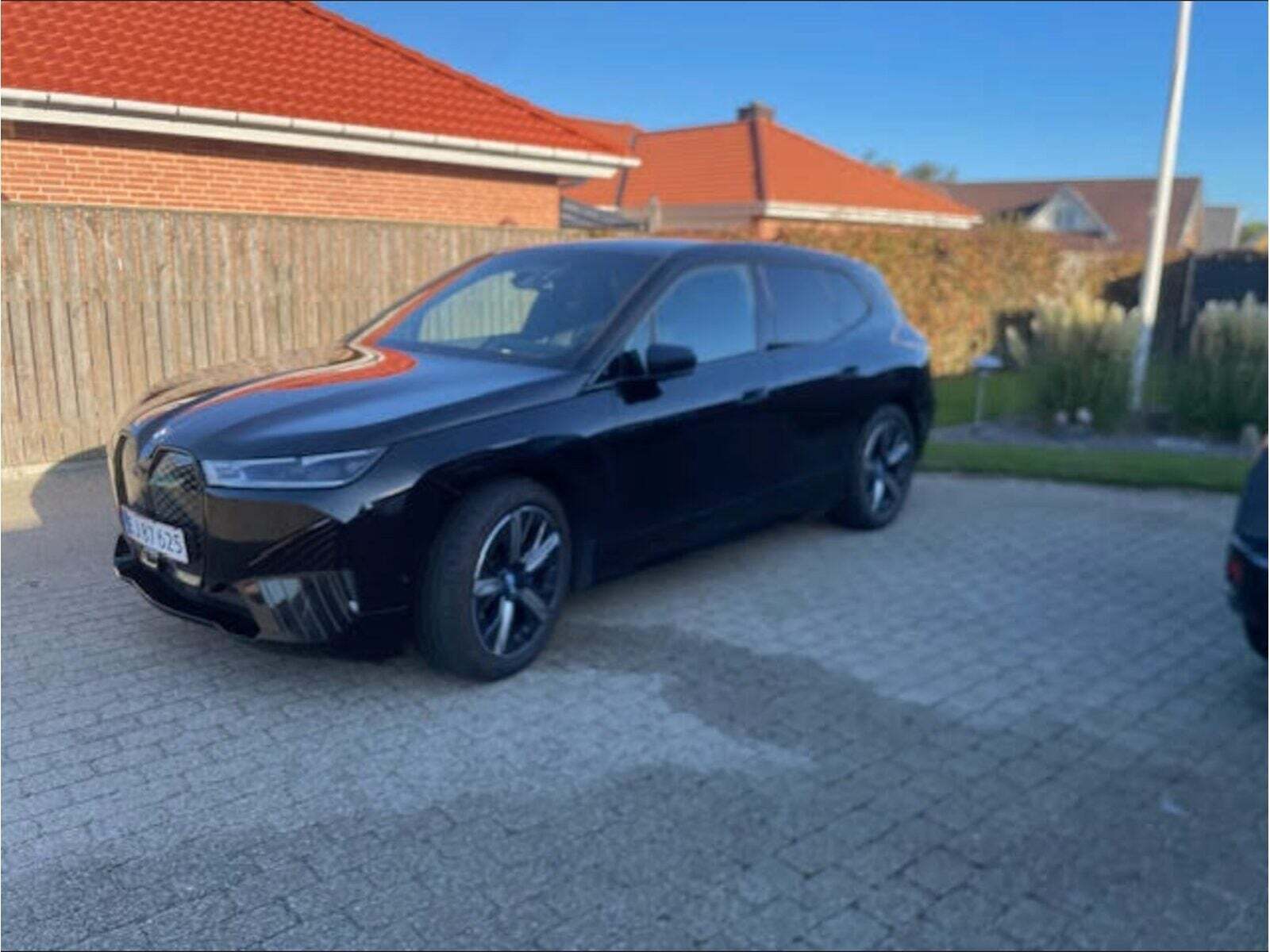 BMW iX xDrive50 Supercharged