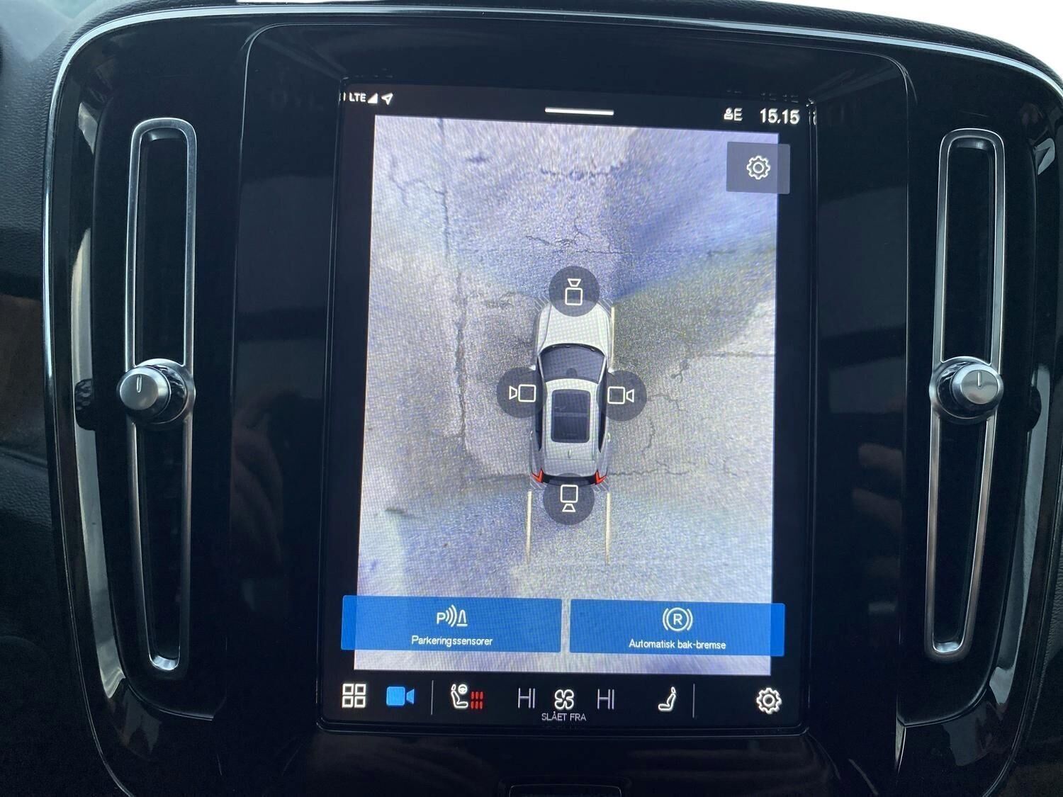 Hvid Volvo XC40 fra 2023