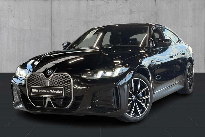 Sort BMW i4 fra 2025 set udefra