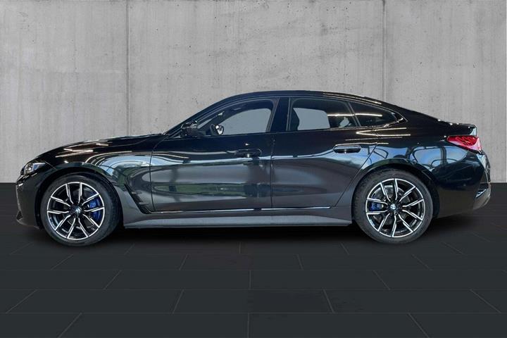 Sort BMW i4 fra 2025