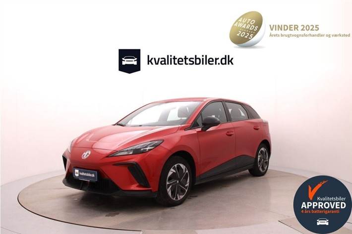 Rød MG MG4 Electric fra 2024 set udefra