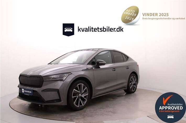 Grå Skoda Enyaq fra 2025 set udefra