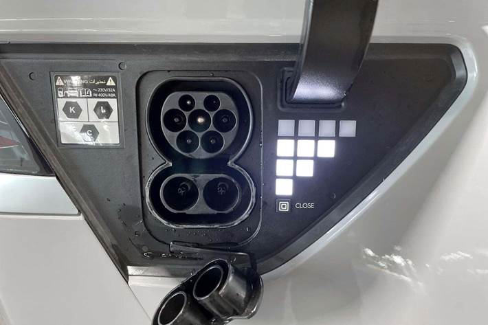 Grå Hyundai Ioniq 5 fra 2024