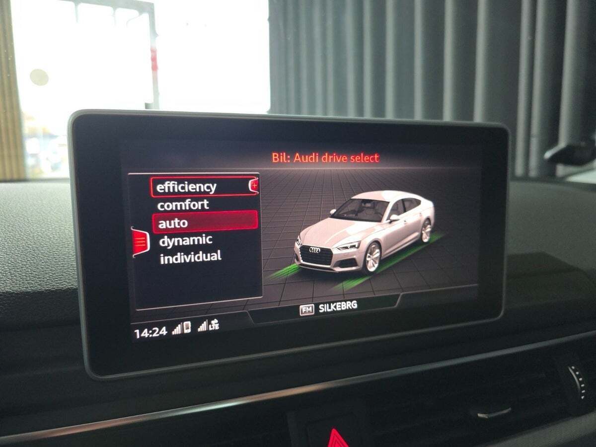 Grå Audi A5 fra 2018