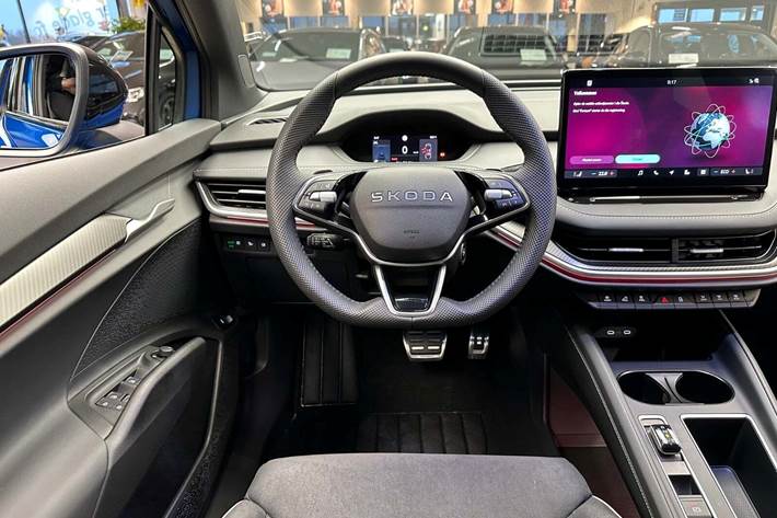 Blå Skoda Enyaq fra 2025