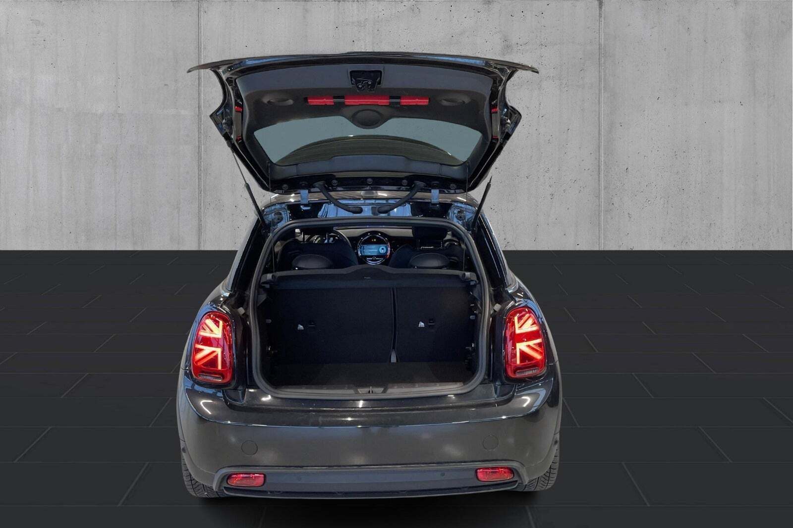 Sort Mini Cooper SE fra 2023