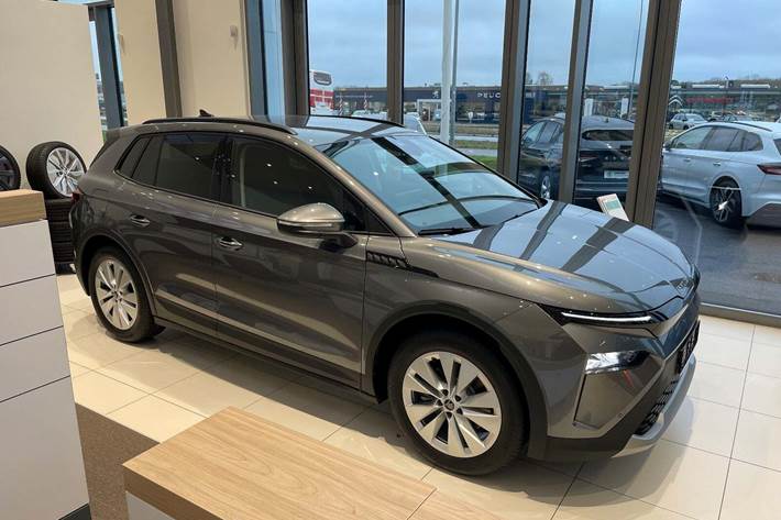 Grå Skoda Elroq fra 2026