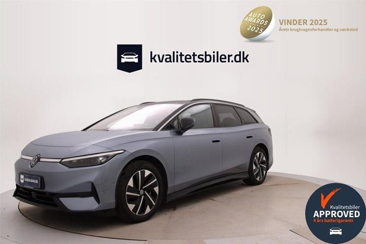 Blå VW ID.7 fra 2025 set udefra
