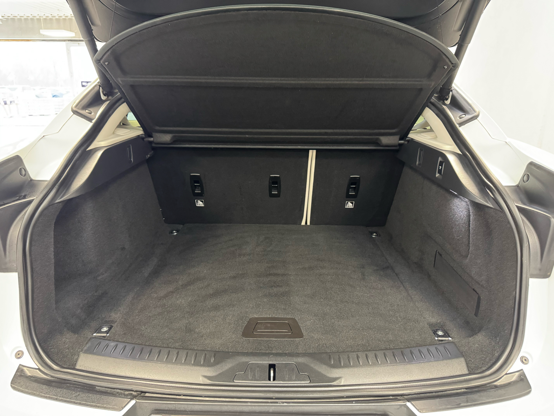 Hvid Jaguar I-Pace fra 2019