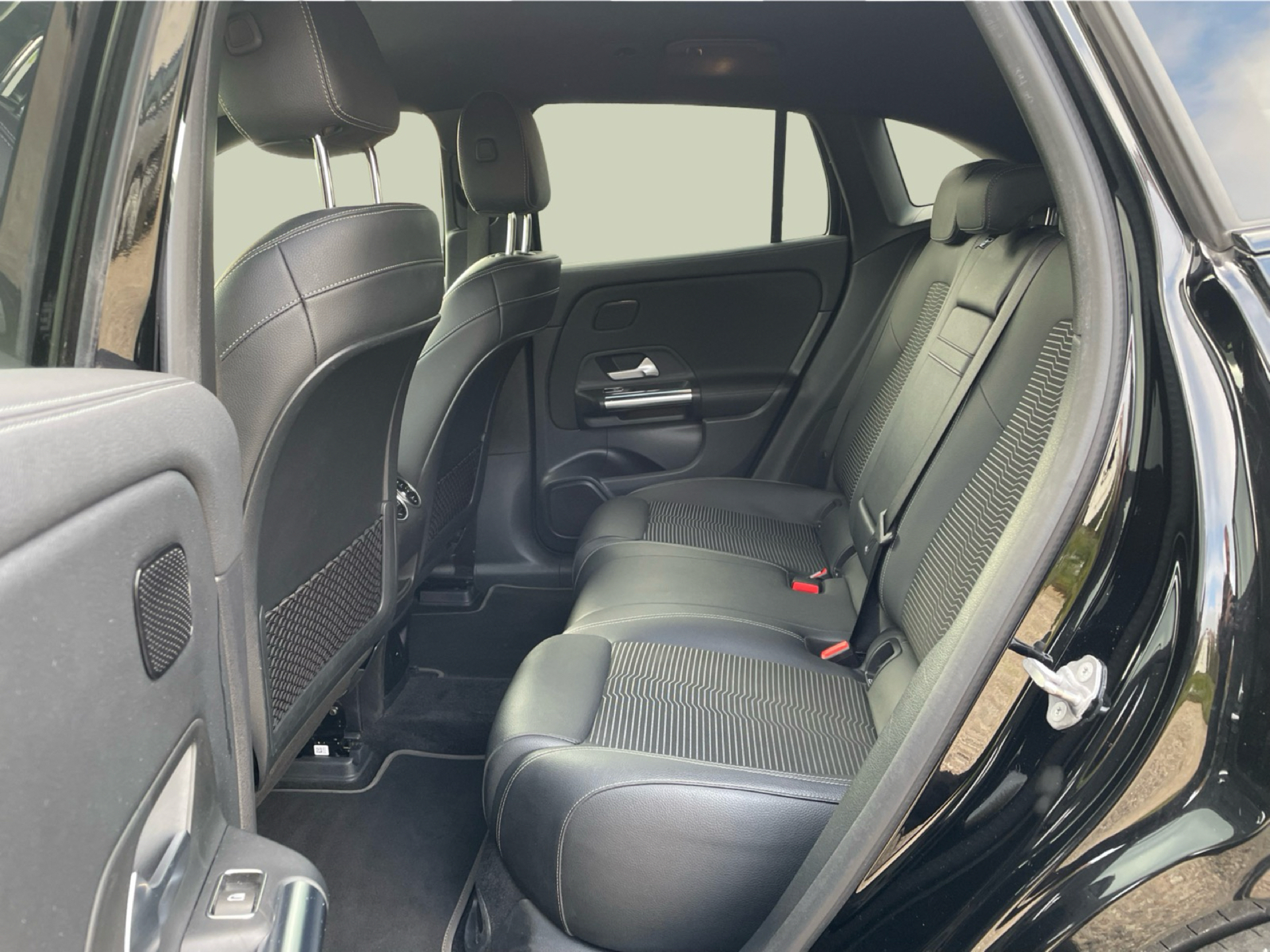 Sort Mercedes EQA 250 fra 2021