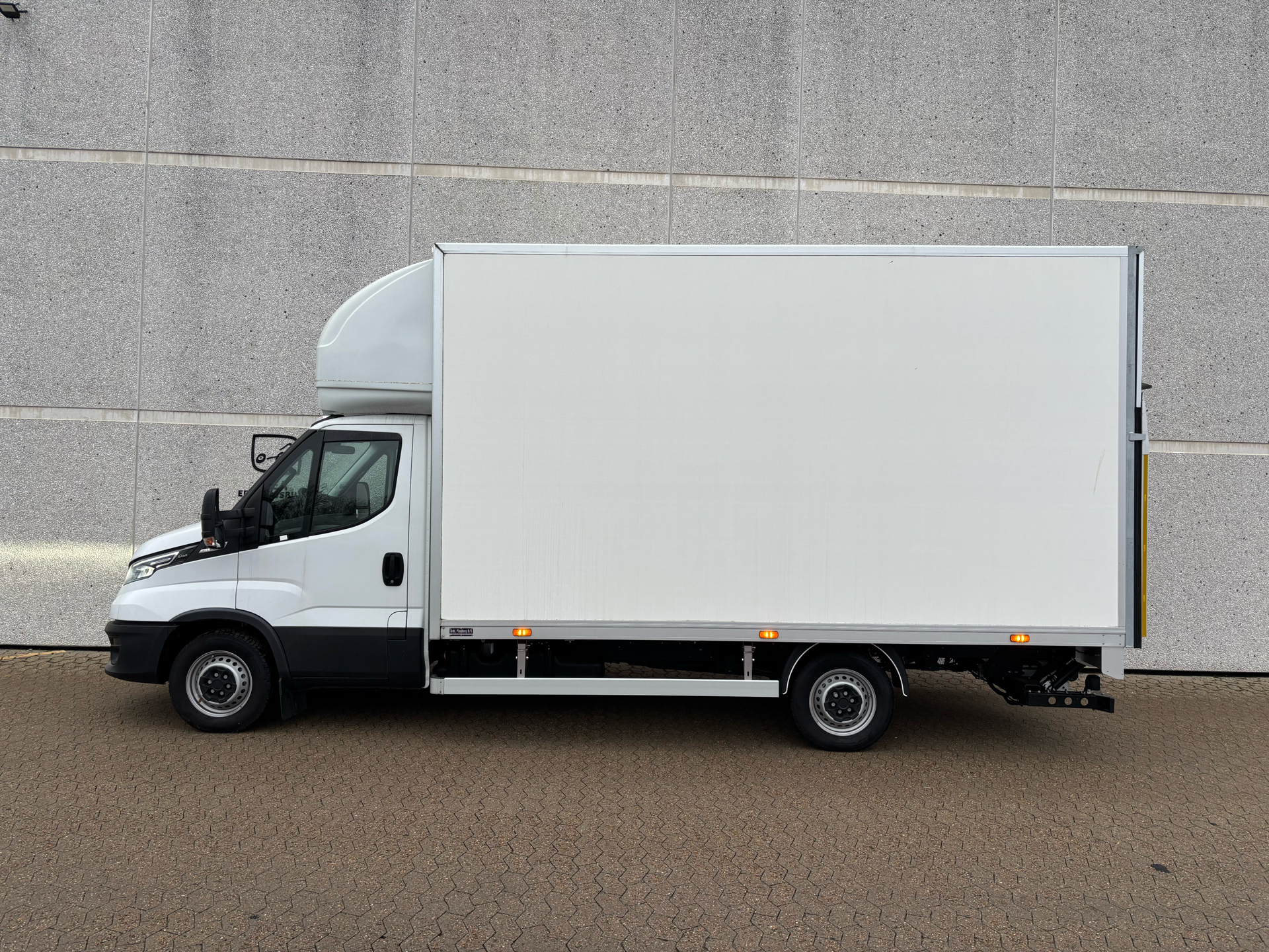 Iveco Daily 3,0 35S18 4100mm D 180HK Ladv./Chas. 8g Aut.